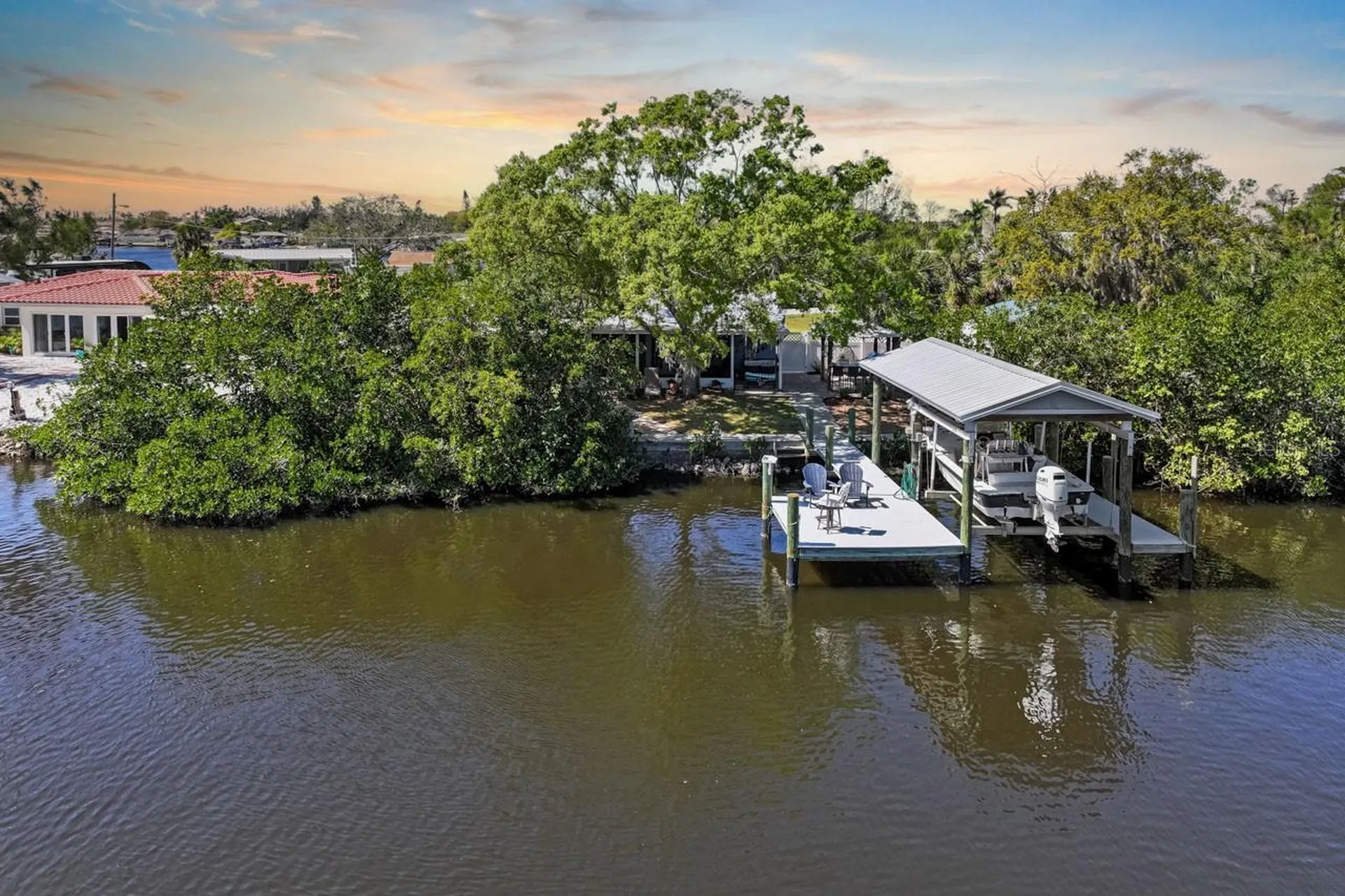 107 6th Street NW Ruskin FL 33570