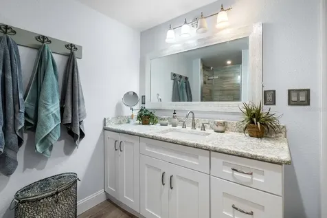 107 6th Street NW Ruskin FL 33570