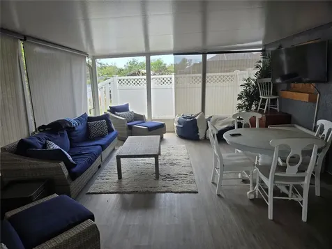 107 6th Street NW Ruskin FL 33570