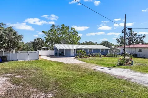 107 6th Street NW Ruskin FL 33570
