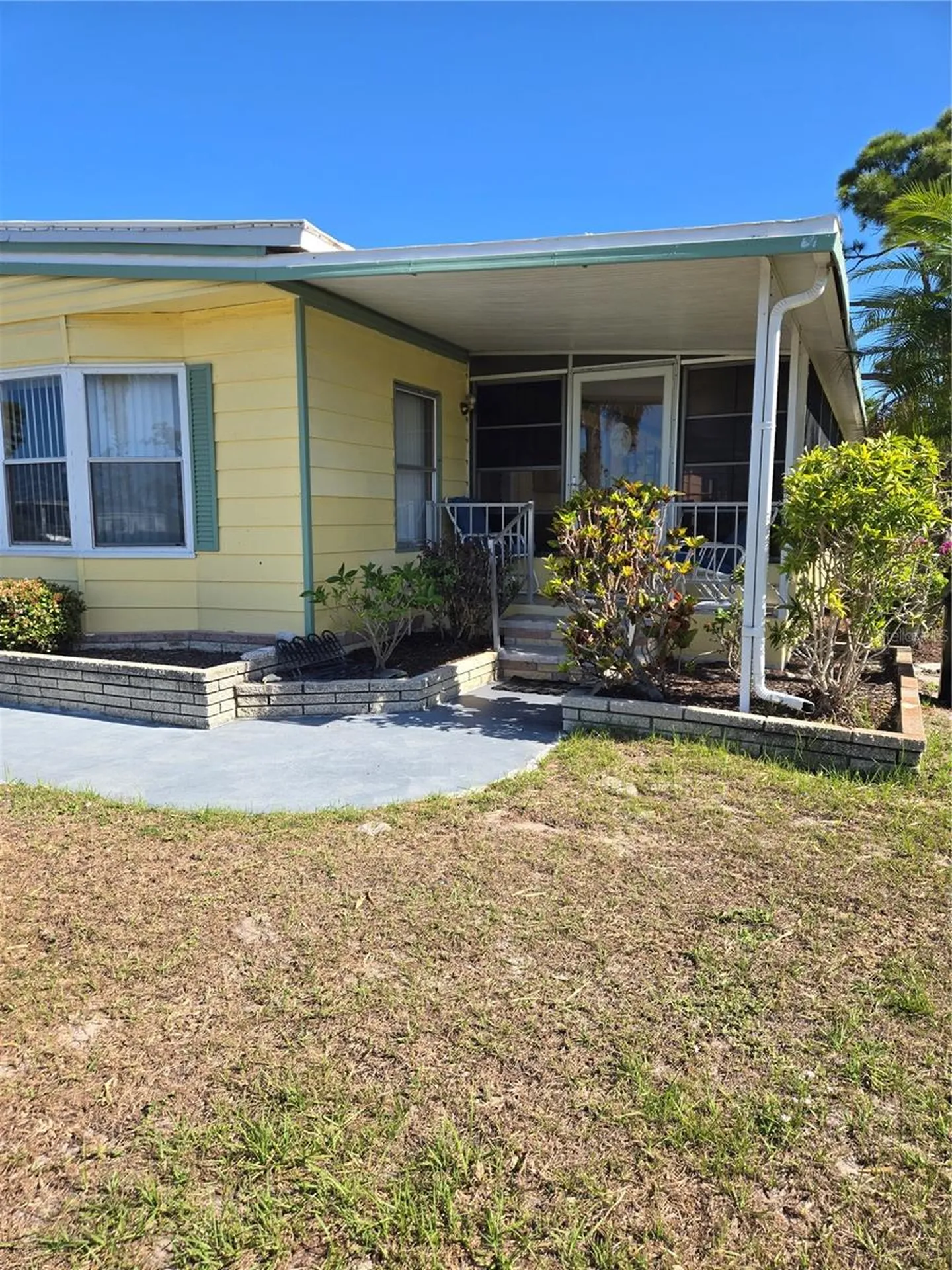 3042 Audubon Avenue Englewood FL 34224