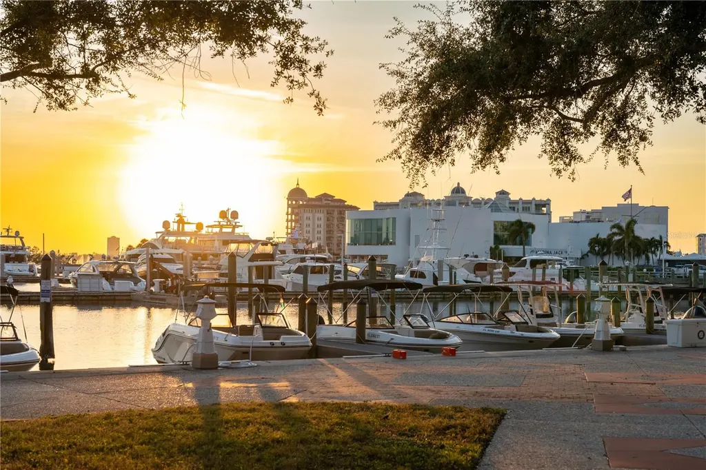 1390 Main Street Sarasota FL 34236