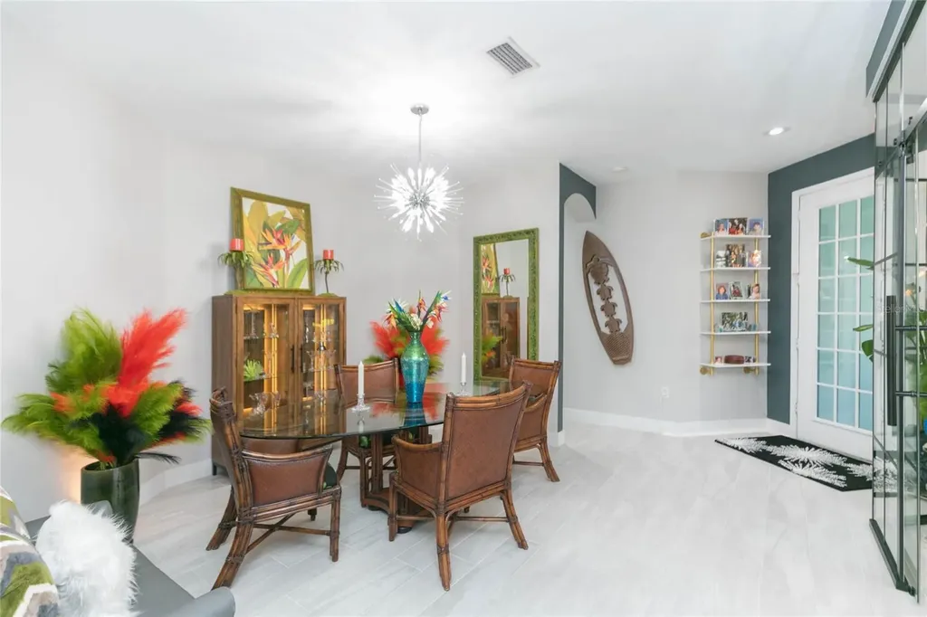 204 Latitude Place Apollo Beach FL 33572
