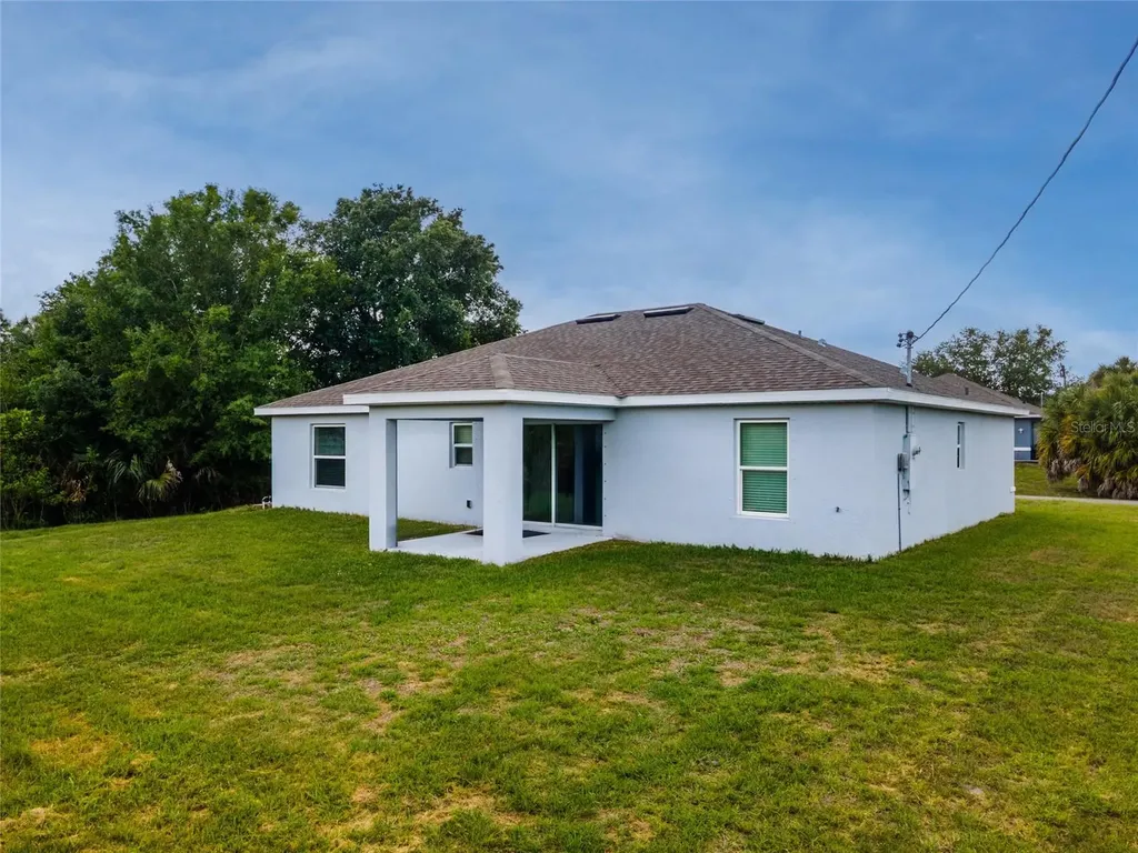 2816 Trico Road North Port FL 34287