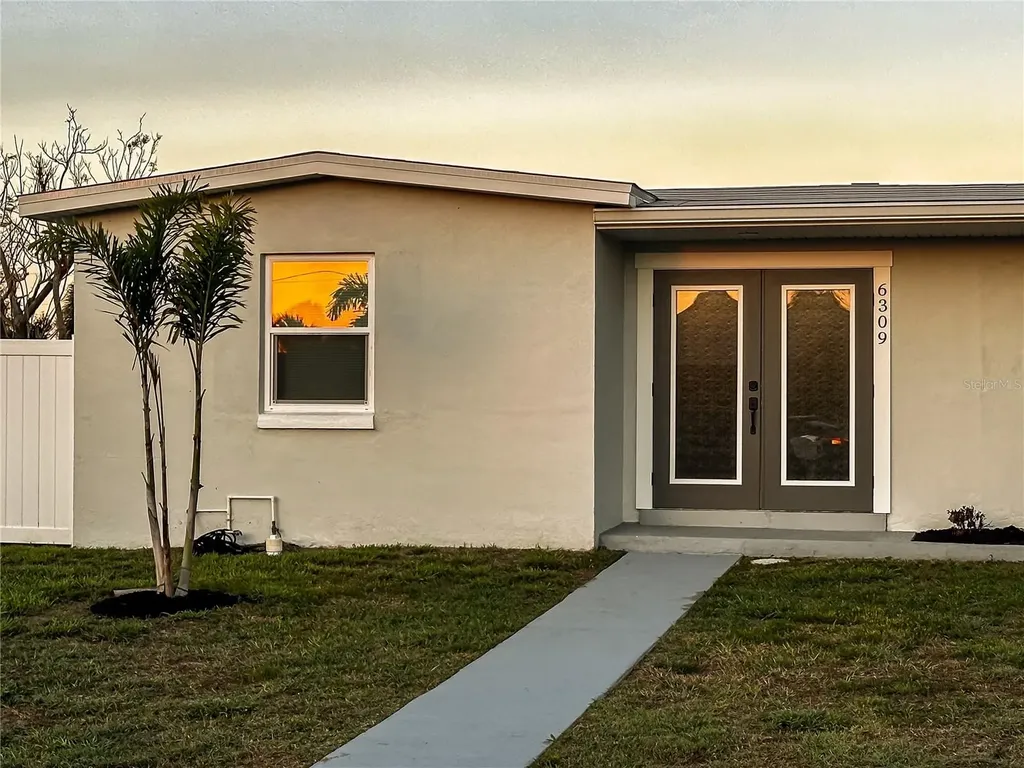 6309 Pontiac Lane North Port FL 34287
