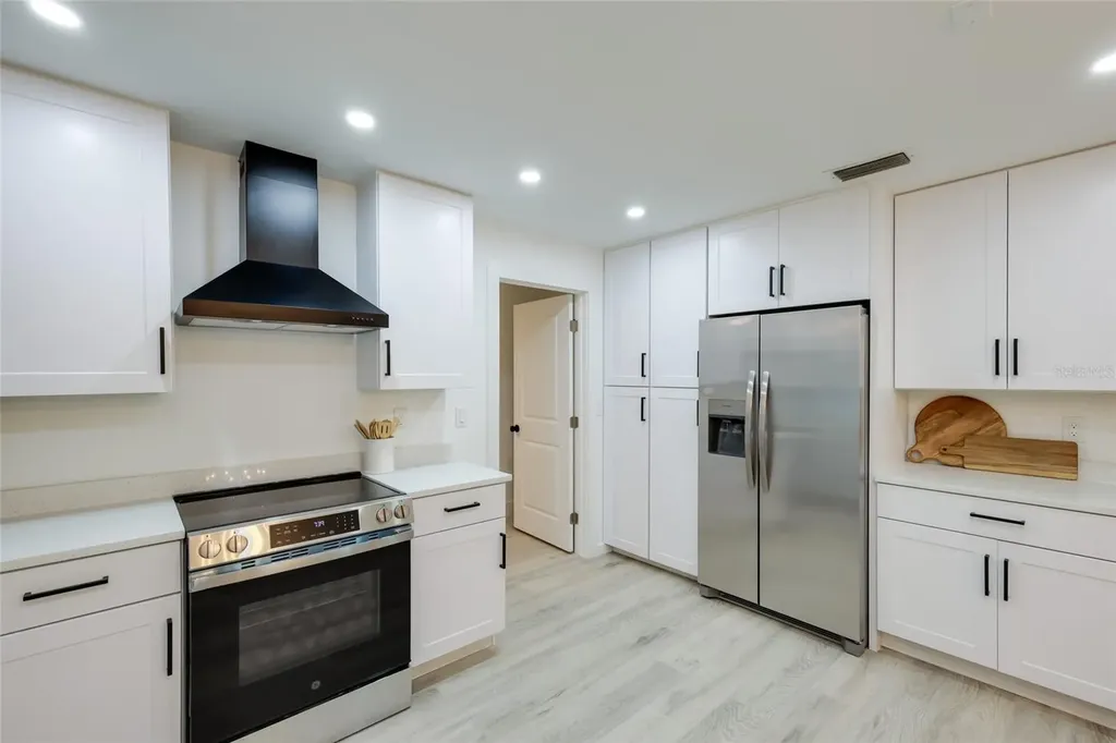 120 43rd Street NW Bradenton FL 34209