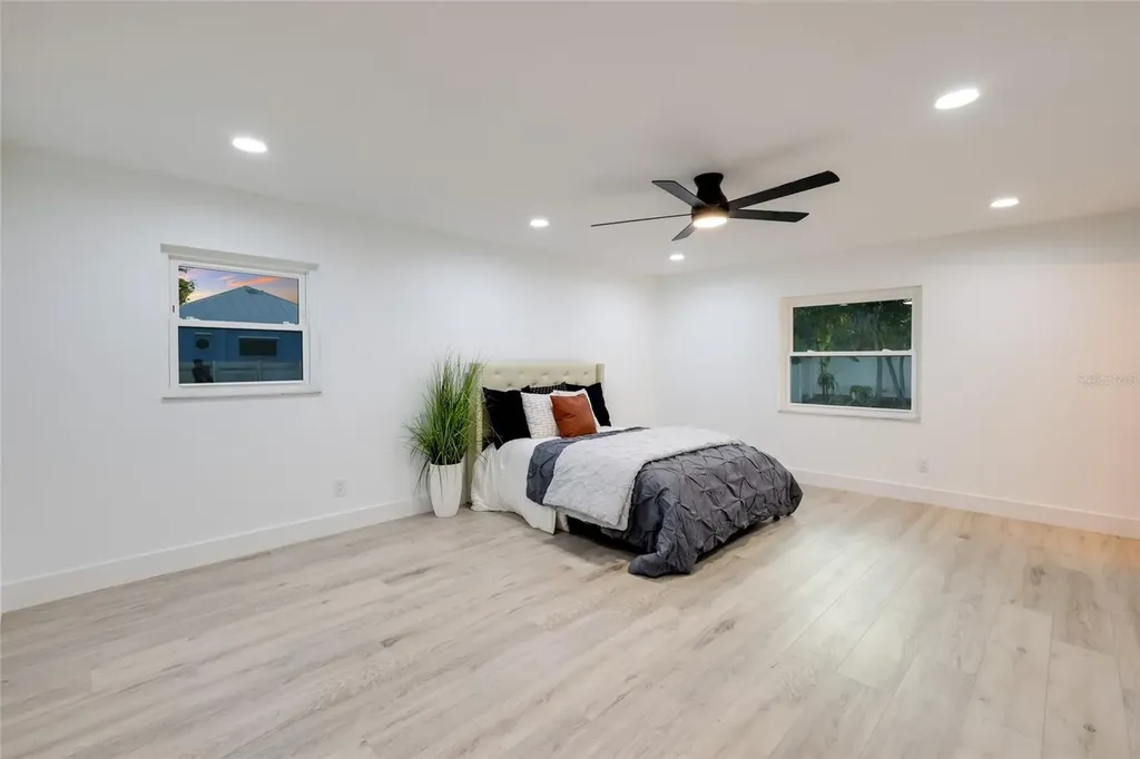 120 43rd Street NW Bradenton FL 34209