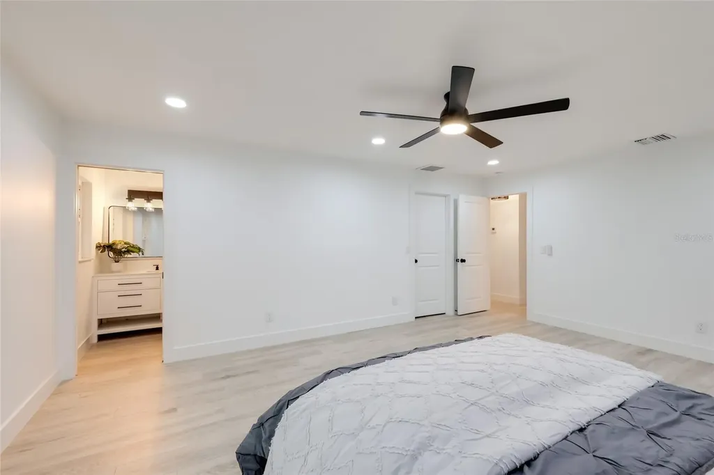 120 43rd Street NW Bradenton FL 34209