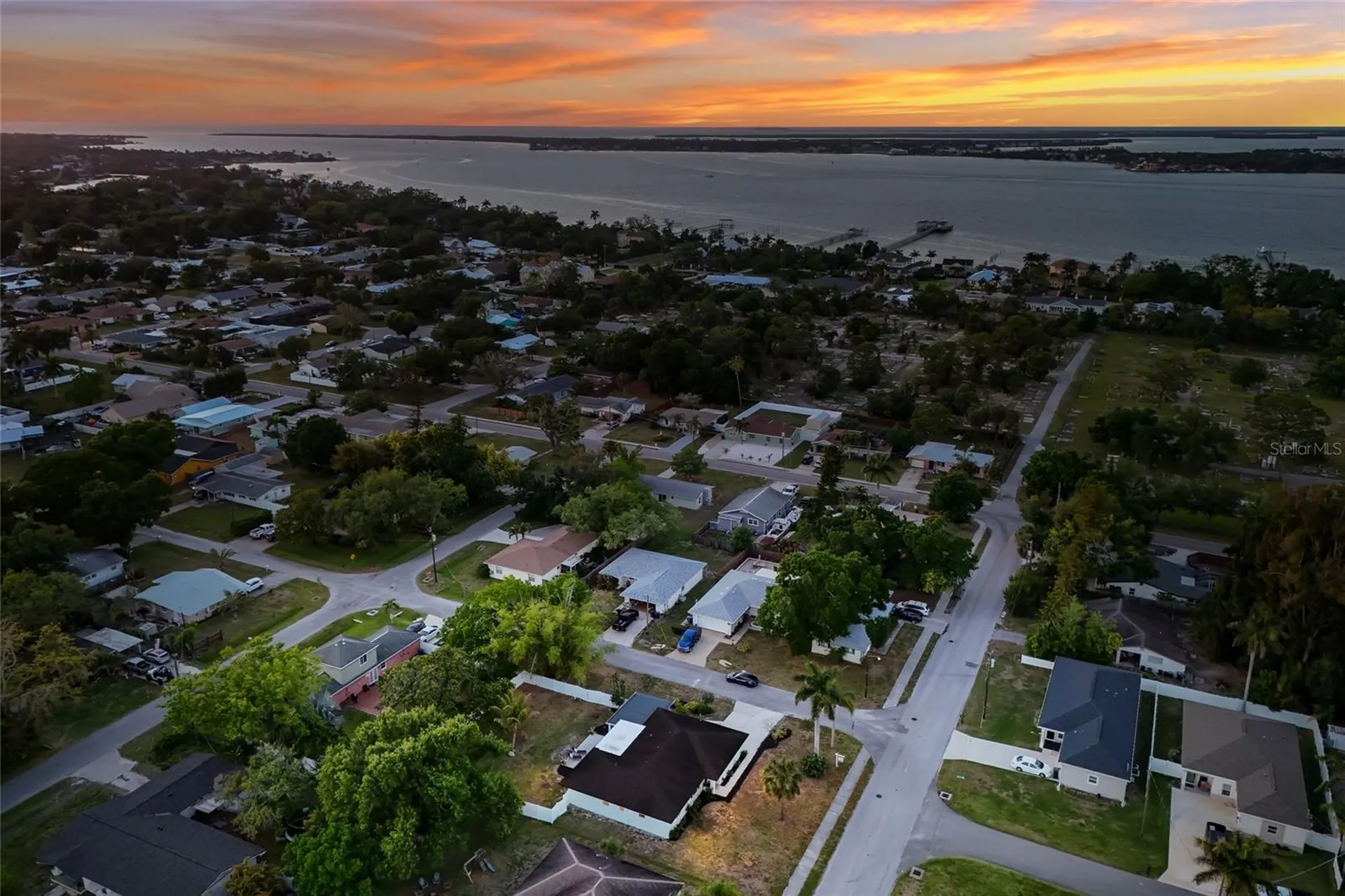 120 43rd Street NW Bradenton FL 34209