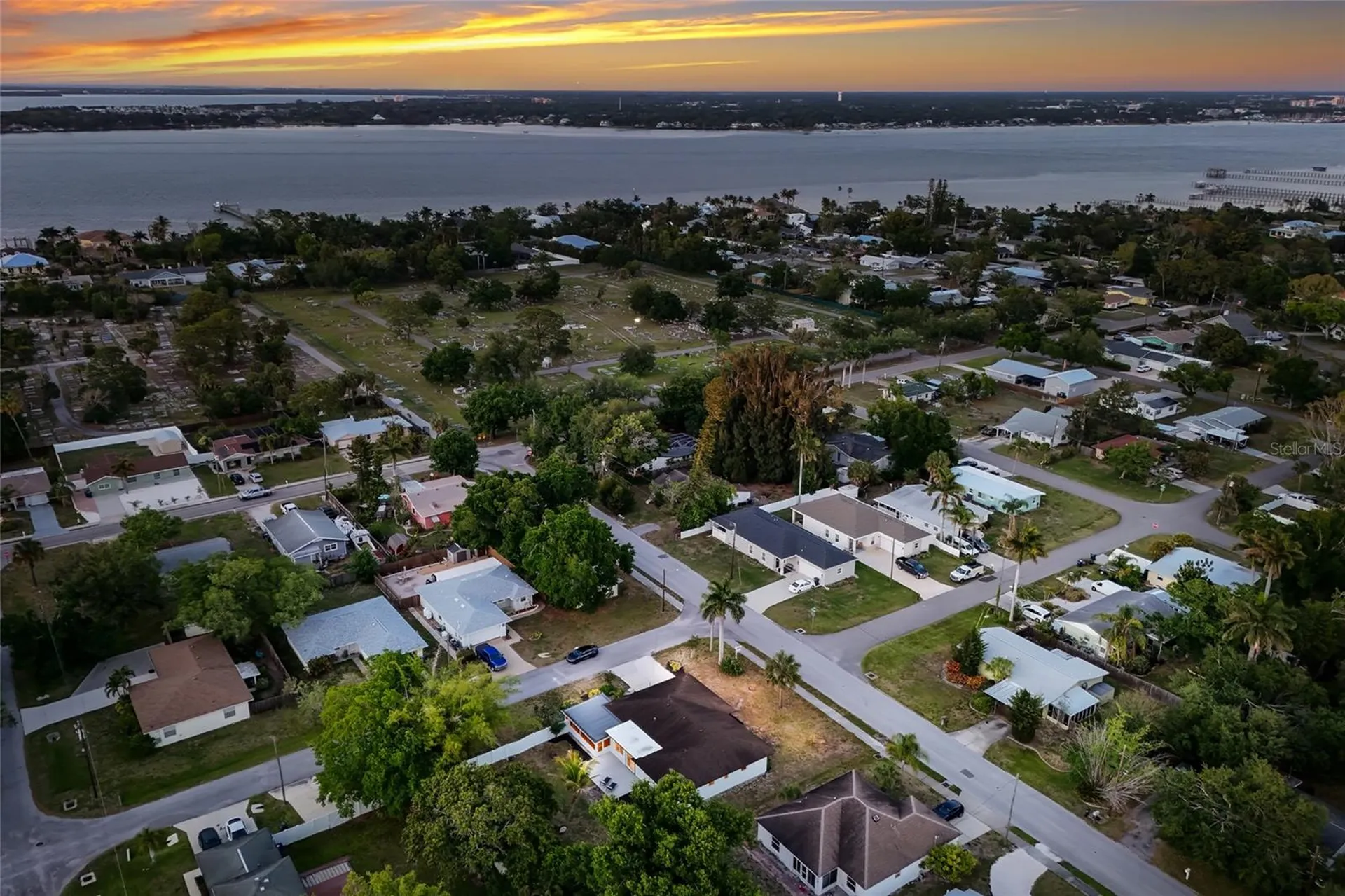 120 43rd Street NW Bradenton FL 34209