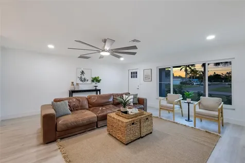 120 43rd Street NW Bradenton FL 34209