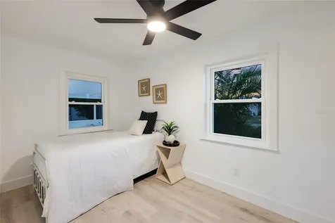 120 43rd Street NW Bradenton FL 34209