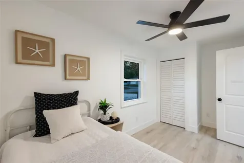 120 43rd Street NW Bradenton FL 34209
