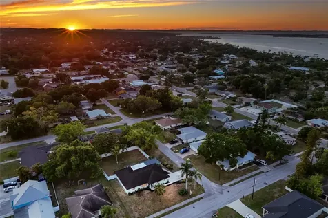 120 43rd Street NW Bradenton FL 34209