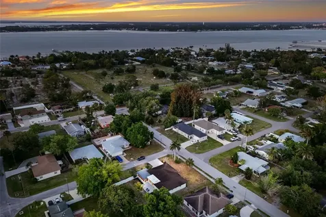 120 43rd Street NW Bradenton FL 34209