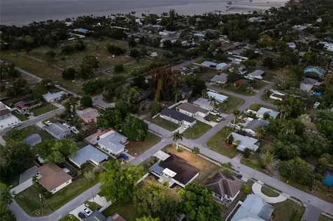 120 43rd Street NW Bradenton FL 34209