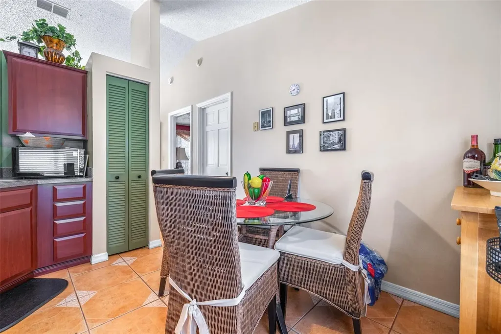 624 Mckinley Court Kissimmee FL 34758