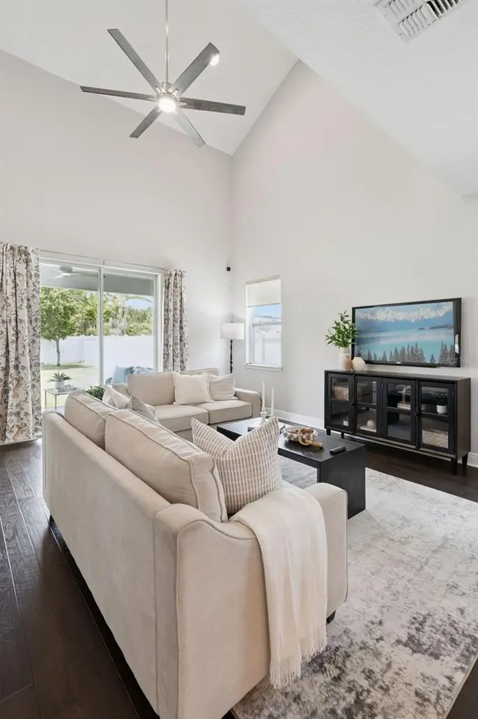 6166 Hamlin Reserve Boulevard Winter Garden FL 34787