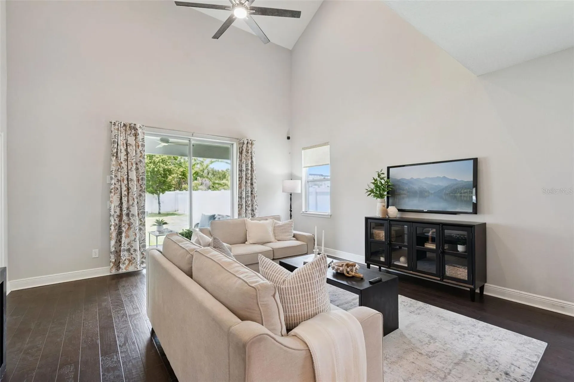 6166 Hamlin Reserve Boulevard Winter Garden FL 34787
