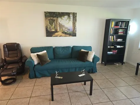 5267 81st Street N St Petersburg FL 33709