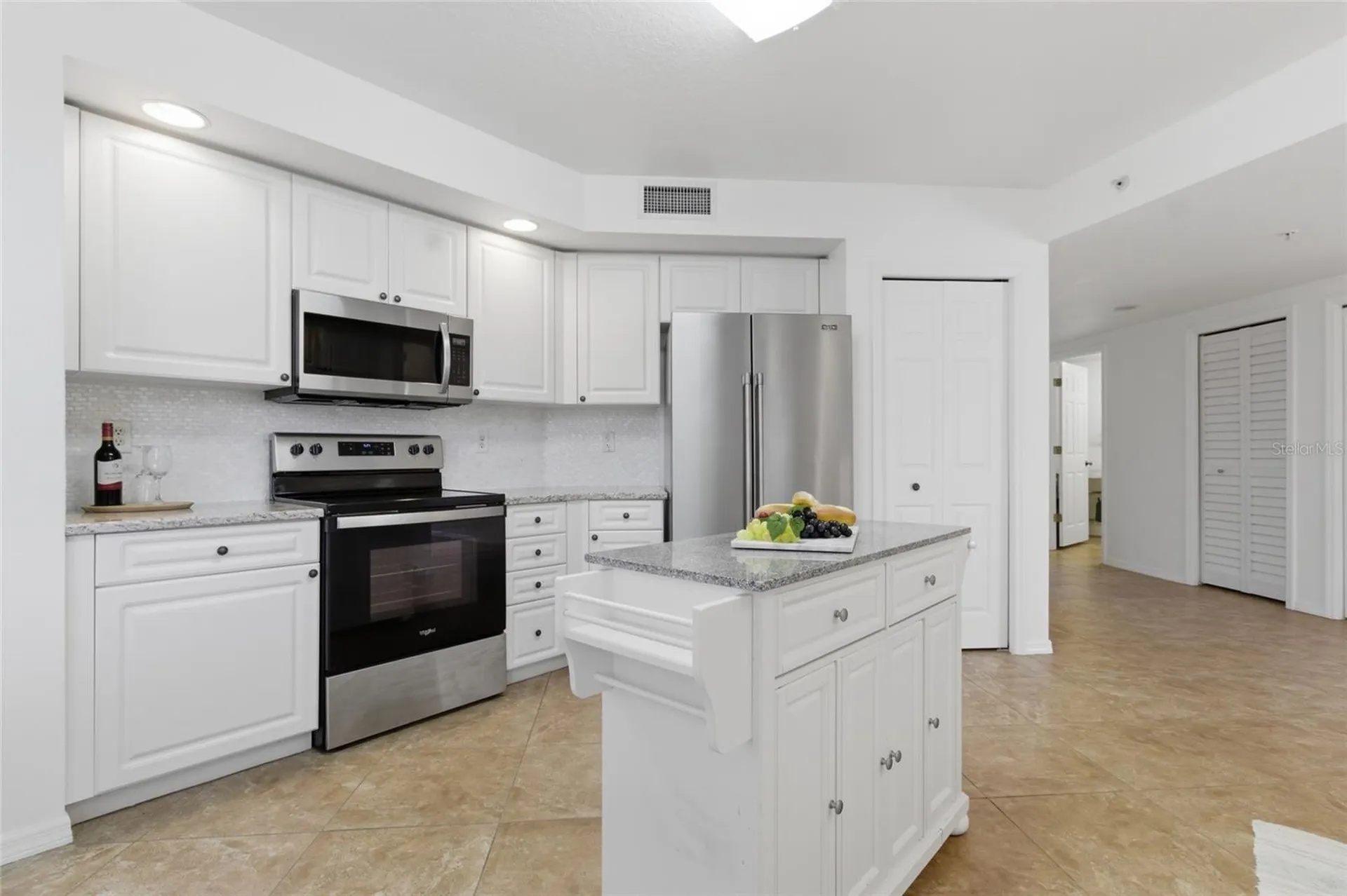 960 Starkey Road Largo FL 33771