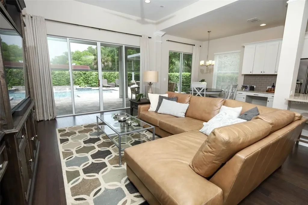 203 Vine Street Oviedo FL 32765