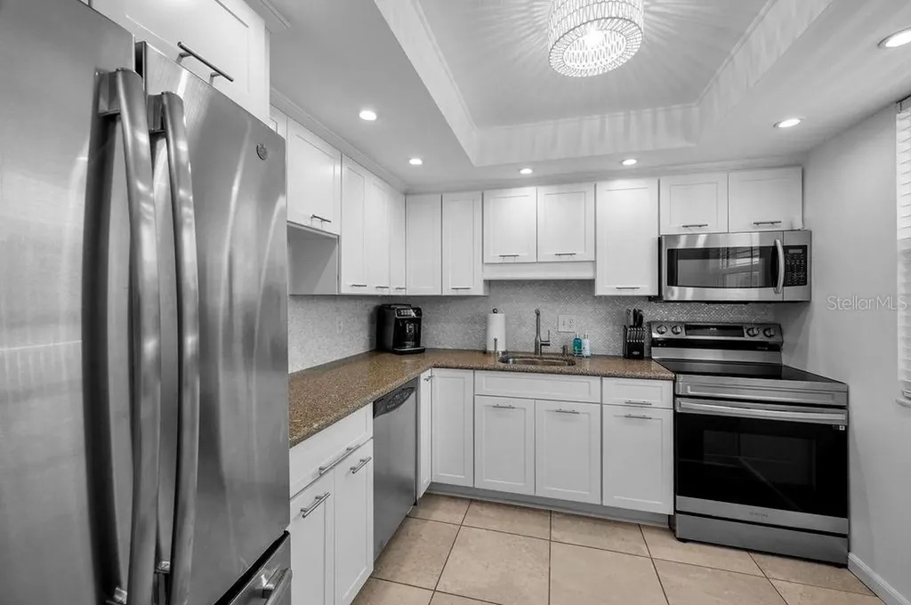 600 Sutton Place Longboat Key FL 34228