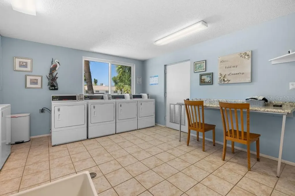 600 Sutton Place Longboat Key FL 34228