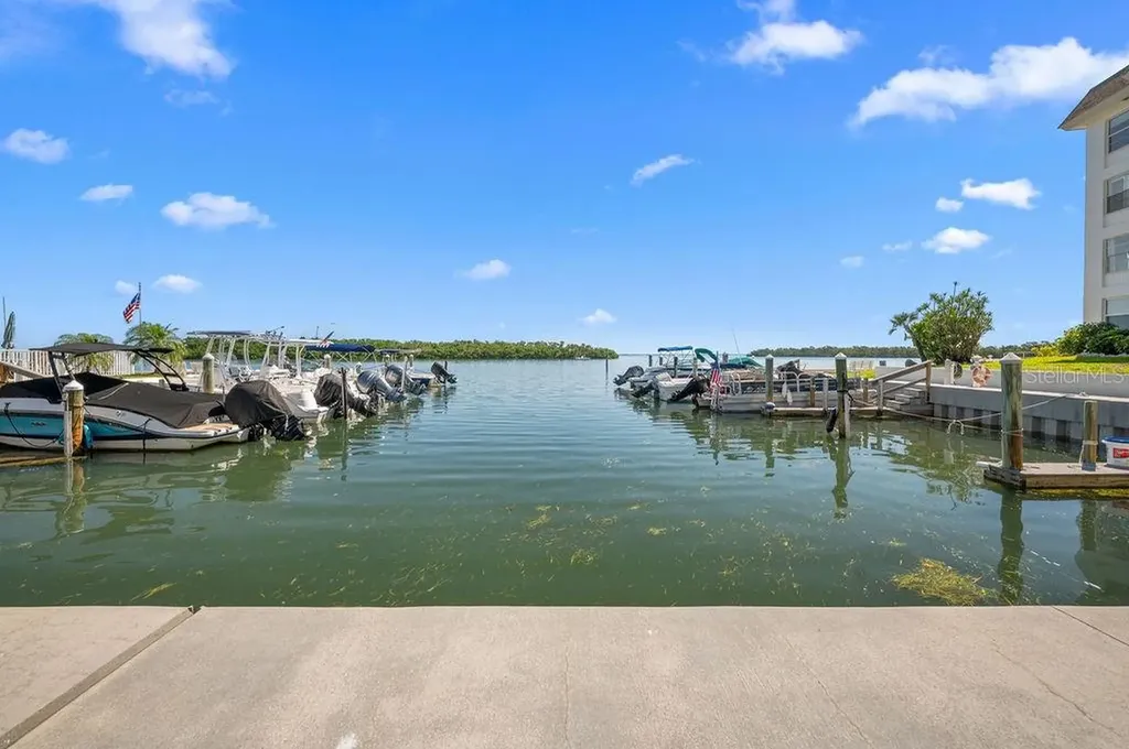 600 Sutton Place Longboat Key FL 34228
