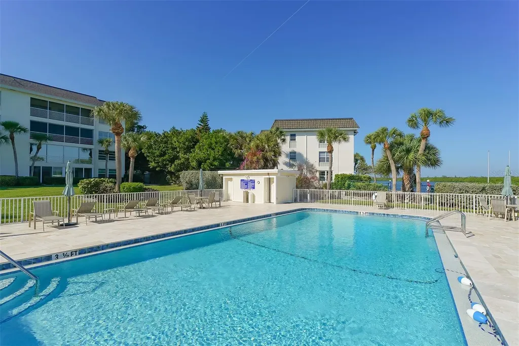 600 Sutton Place Longboat Key FL 34228