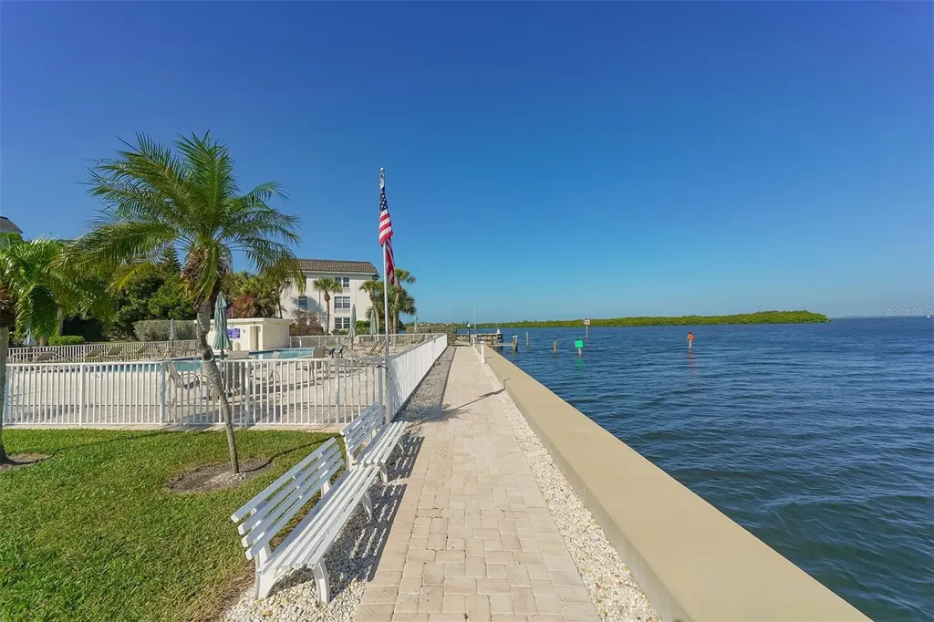 600 Sutton Place Longboat Key FL 34228