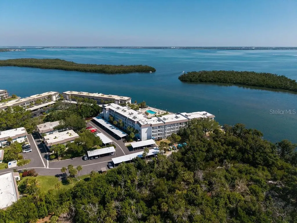 600 Sutton Place Longboat Key FL 34228