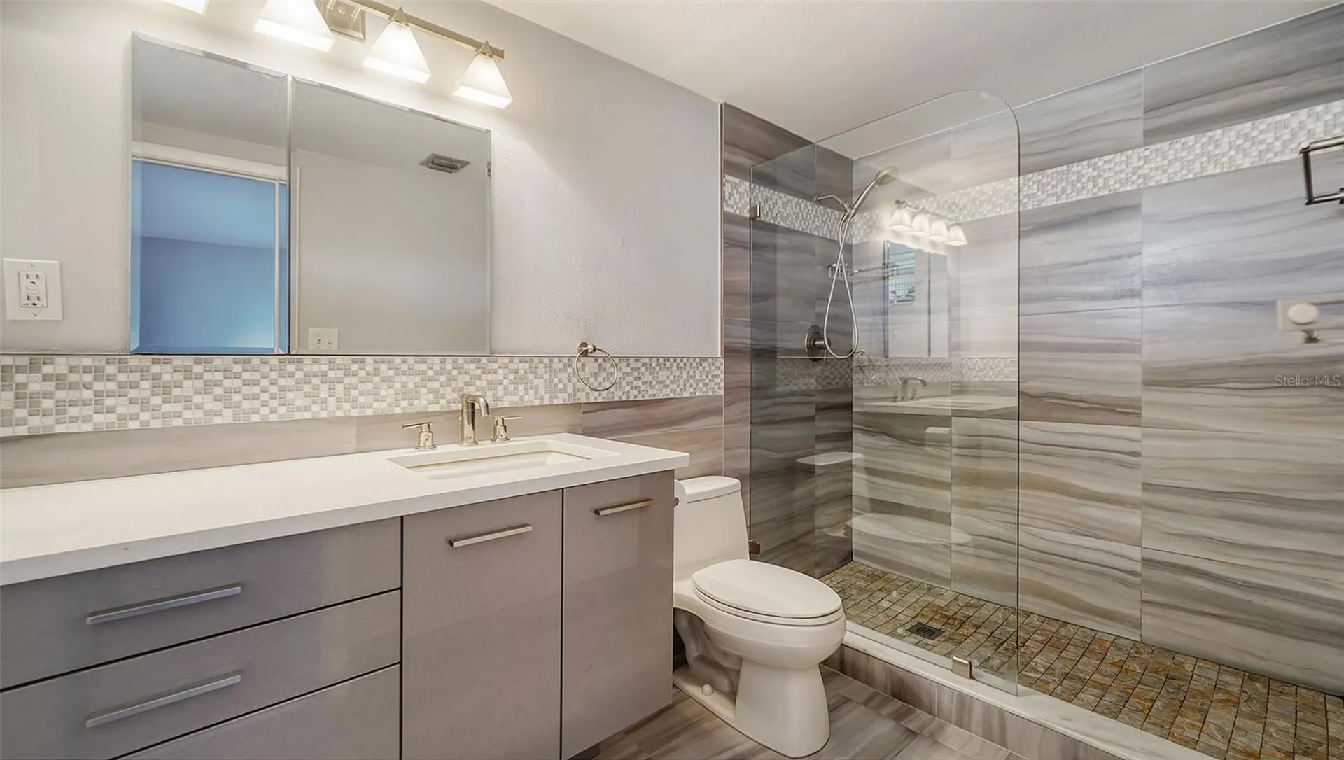 600 Sutton Place Longboat Key FL 34228