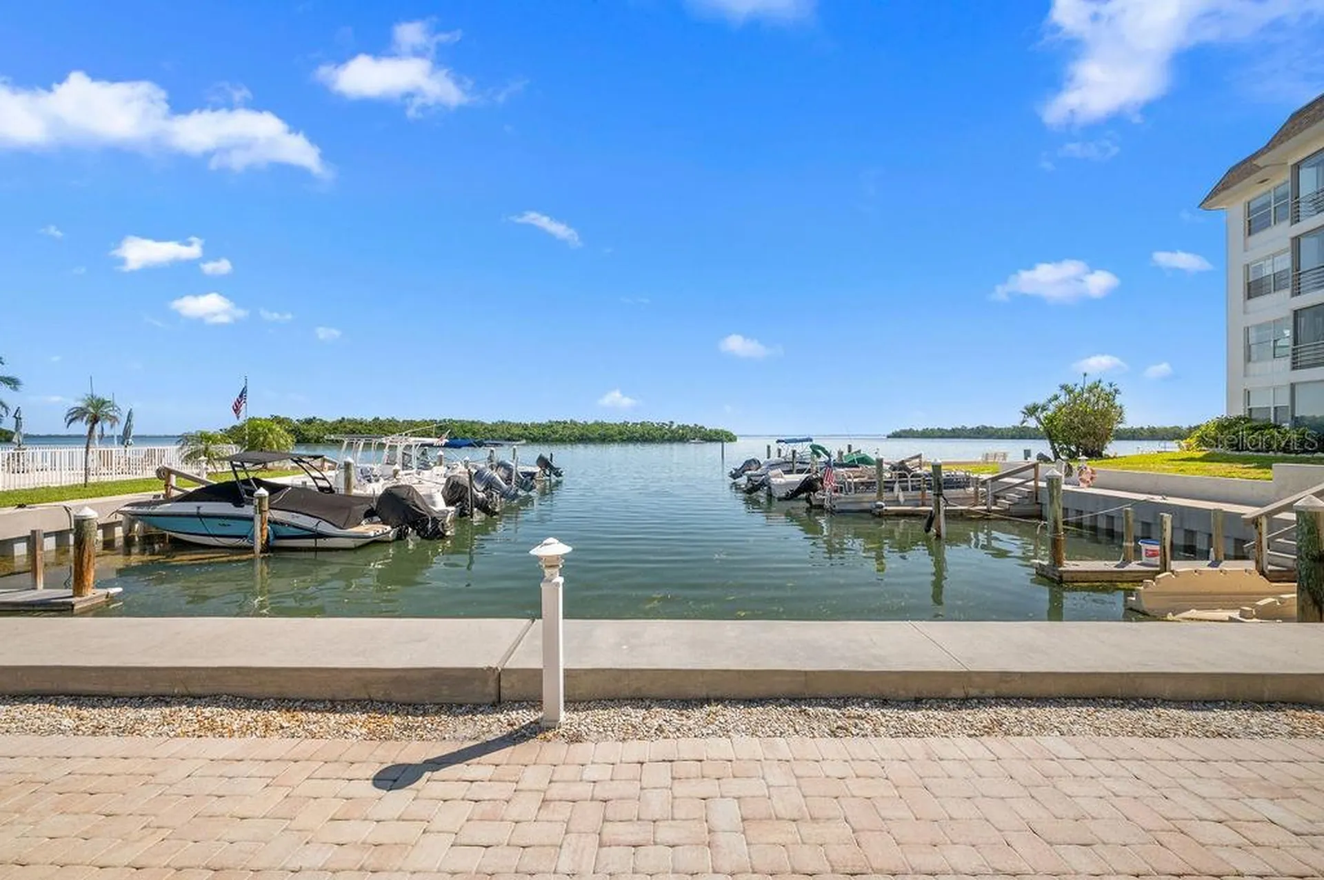 600 Sutton Place Longboat Key FL 34228