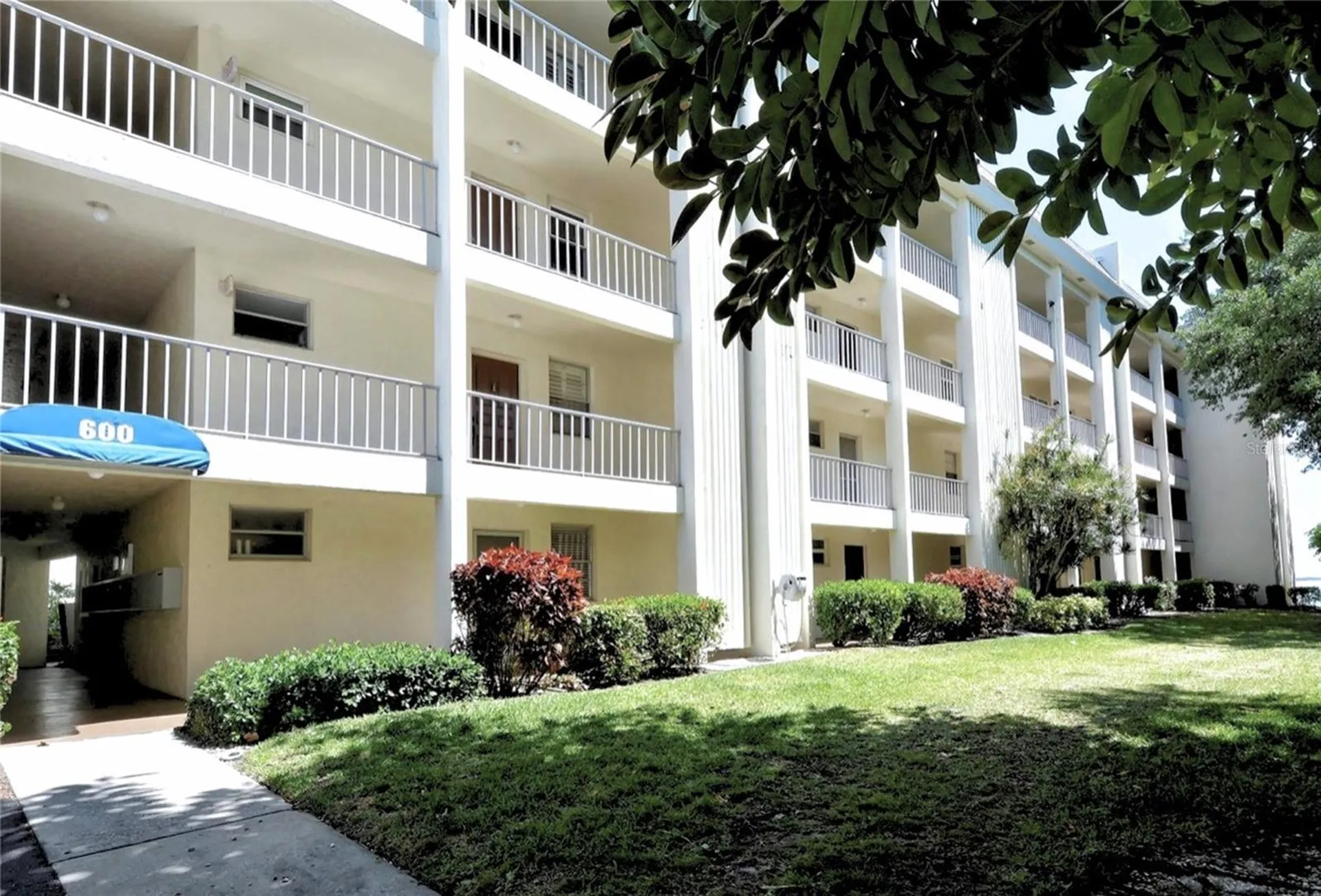 600 Sutton Place Longboat Key FL 34228