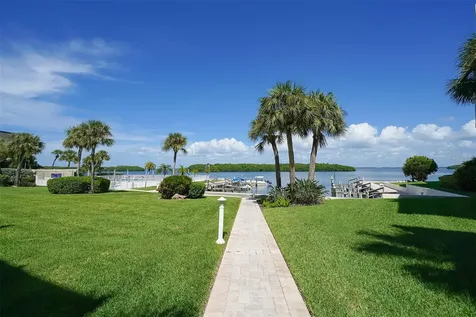 600 Sutton Place Longboat Key FL 34228