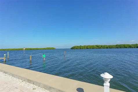 600 Sutton Place Longboat Key FL 34228