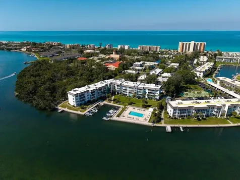 600 Sutton Place Longboat Key FL 34228