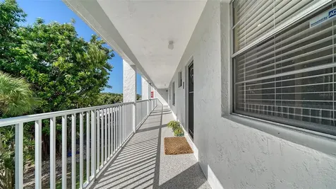600 Sutton Place Longboat Key FL 34228
