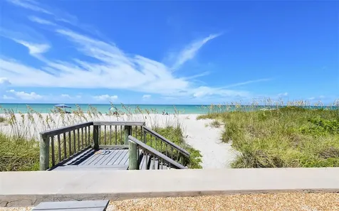 600 Sutton Place Longboat Key FL 34228