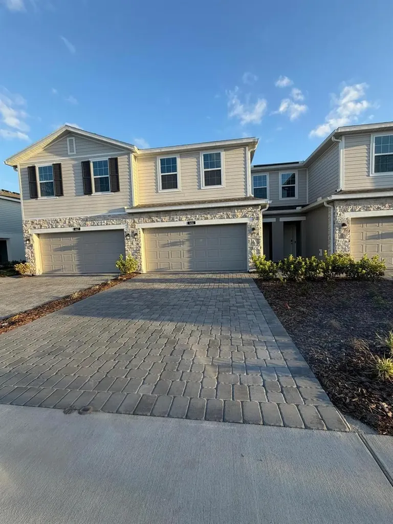 466 Thompson Village Avenue Apopka FL 32703