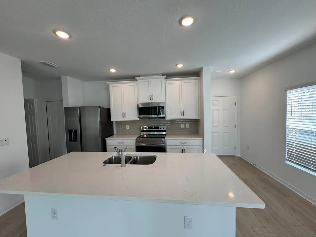 466 Thompson Village Avenue Apopka FL 32703