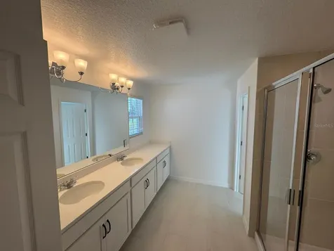466 Thompson Village Avenue Apopka FL 32703