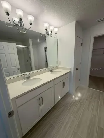 466 Thompson Village Avenue Apopka FL 32703