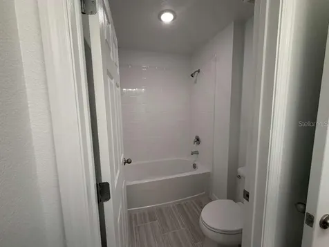 466 Thompson Village Avenue Apopka FL 32703