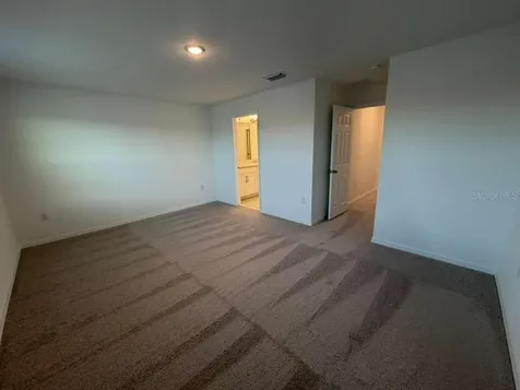 466 Thompson Village Avenue Apopka FL 32703