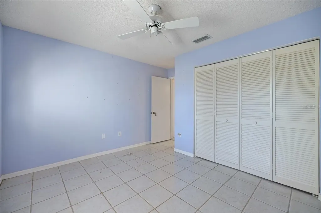 5871 Helen Way Sarasota FL 34243