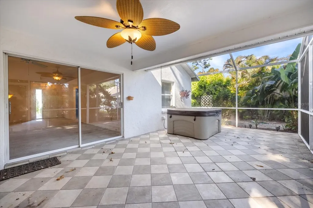5871 Helen Way Sarasota FL 34243