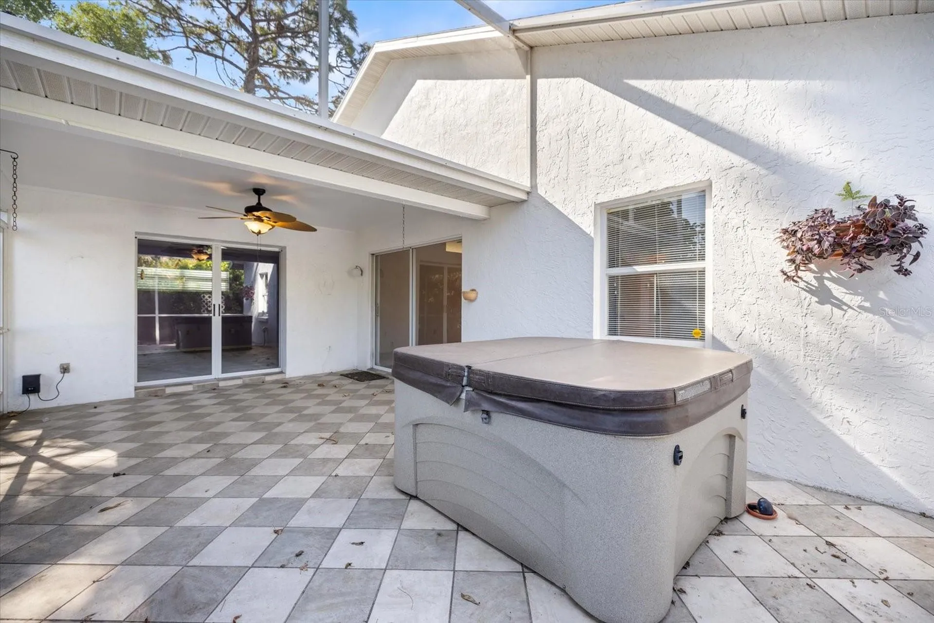 5871 Helen Way Sarasota FL 34243