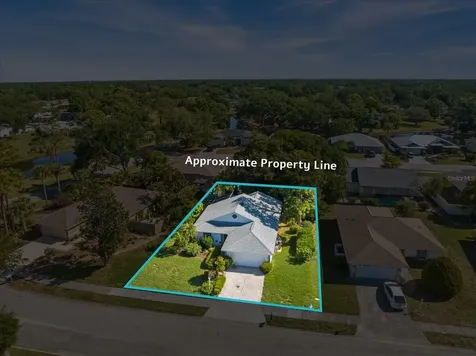 5871 Helen Way Sarasota FL 34243